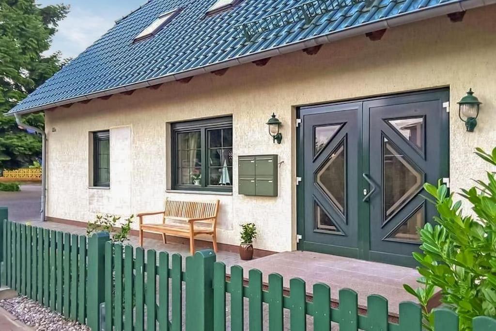 Schwalbennest In Ueckermuende Apartment Luaran gambar