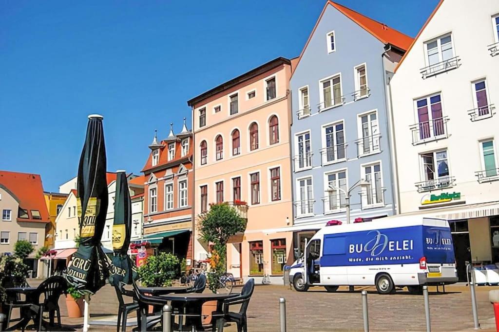 Schwalbennest In Ueckermuende Apartment Luaran gambar